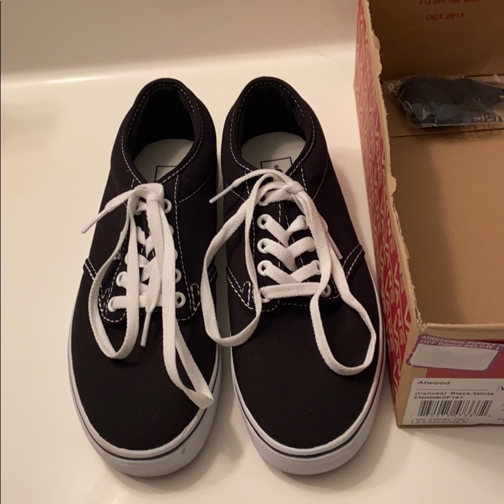 Vans Atwood Canvas Black/White Sneakers